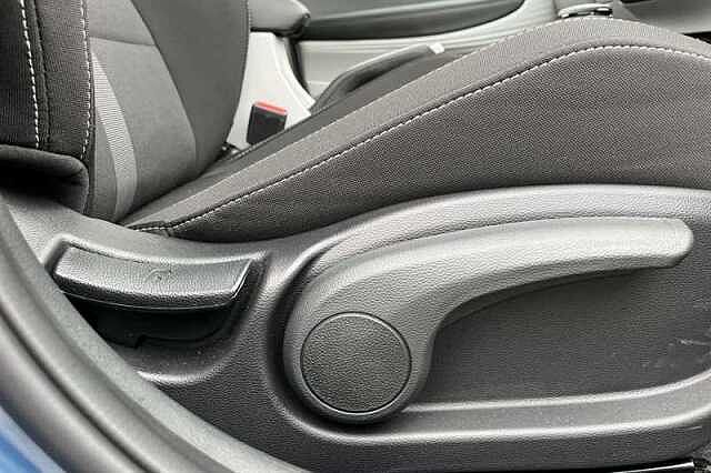 Hyundai I20 1.0 T-GDi Ultimate Hatchback 5dr Petrol DCT Euro 6 (s/s) (100 ps) Blue