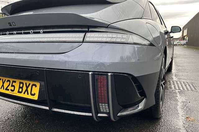 Hyundai IONIQ 6 77.4kWh Ultimate Saloon 4dr Electric Auto (228 ps) Blue