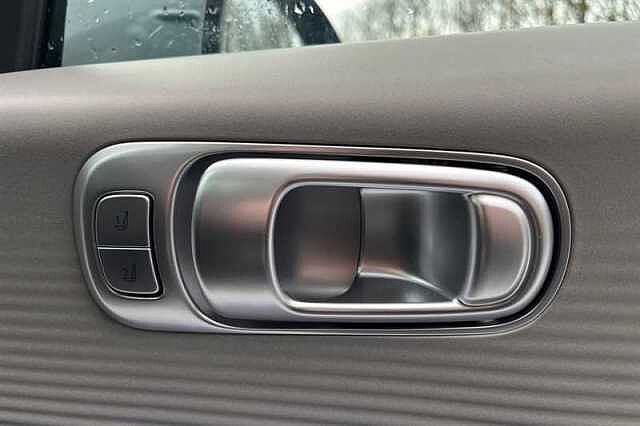 Hyundai IONIQ 6 77.4kWh Ultimate Saloon 4dr Electric Auto (228 ps) Blue