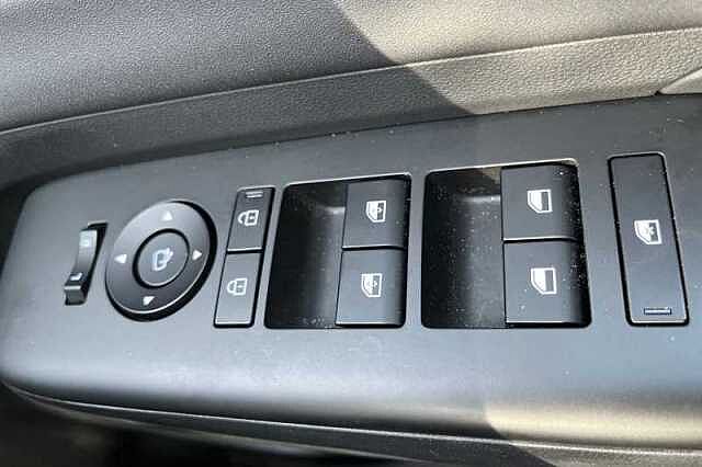 Hyundai KONA 1.6 h-GDi N Line S SUV 5dr Petrol Hybrid DCT Euro 6 (s/s) (141 ps) Grey