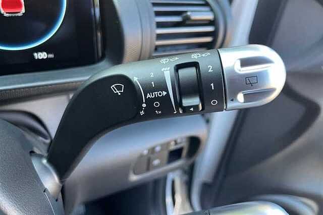 Hyundai INSTER Long Range 49kWh 02 SUV 5dr Electric Auto (115 ps)