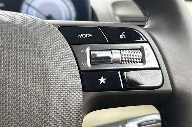 Hyundai INSTER Long Range 49kWh 02 SUV 5dr Electric Auto (115 ps)