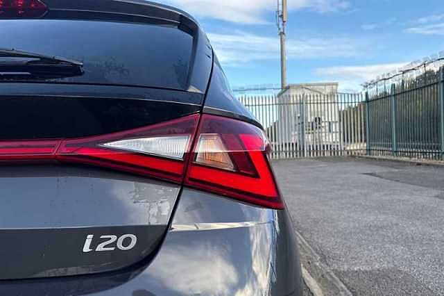 Hyundai I20 1.0 T-GDi Black Line Hatchback 5dr Petrol DCT Euro 6 (s/s) (90 ps) Grey