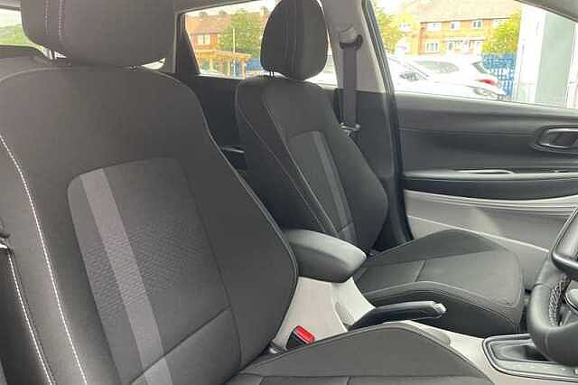 Hyundai I20 1.0 T-GDi Tech Line Hatchback 5dr Petrol DCT Euro 6 (s/s) (90 ps) Blue