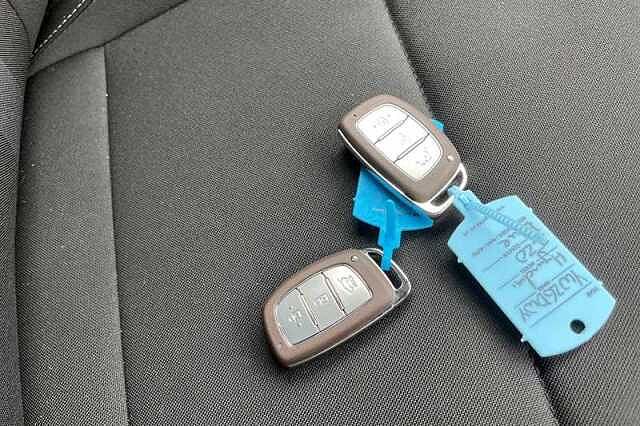 Hyundai I20 1.0 T-GDi Tech Line Hatchback 5dr Petrol DCT Euro 6 (s/s) (90 ps) Blue