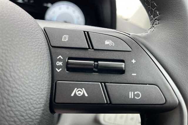 Hyundai I20 1.0 T-GDi Tech Line Hatchback 5dr Petrol DCT Euro 6 (s/s) (90 ps) Black