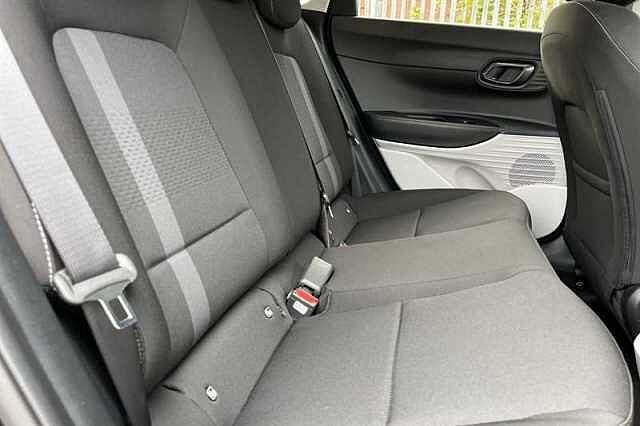 Hyundai I20 1.0 T-GDi Tech Line Hatchback 5dr Petrol DCT Euro 6 (s/s) (90 ps) Black