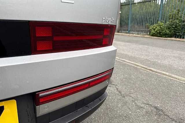 Hyundai SANTA FE 1.6 T-GDi 13.8kWh Ultimate SUV 5dr Petrol Plug-in Hybrid Auto 4WD Euro 6 (s/s) ( Silver