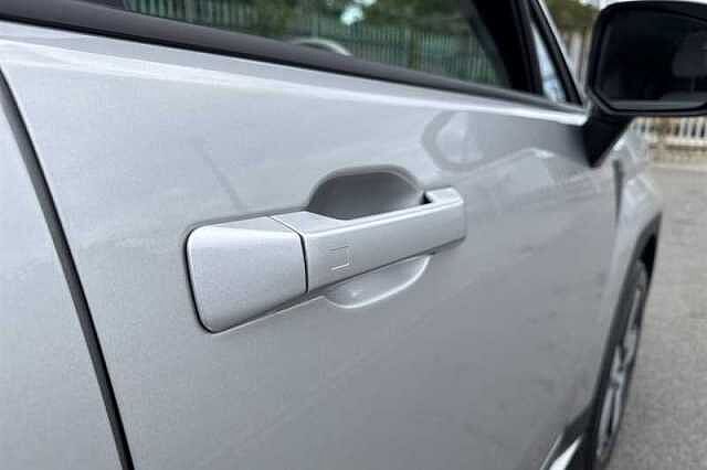 Hyundai SANTA FE 1.6 T-GDi 13.8kWh Ultimate SUV 5dr Petrol Plug-in Hybrid Auto 4WD Euro 6 (s/s) ( Silver