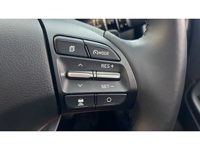 Hyundai KONA 150kW Premium SE 64kWh 5dr Auto WHITE