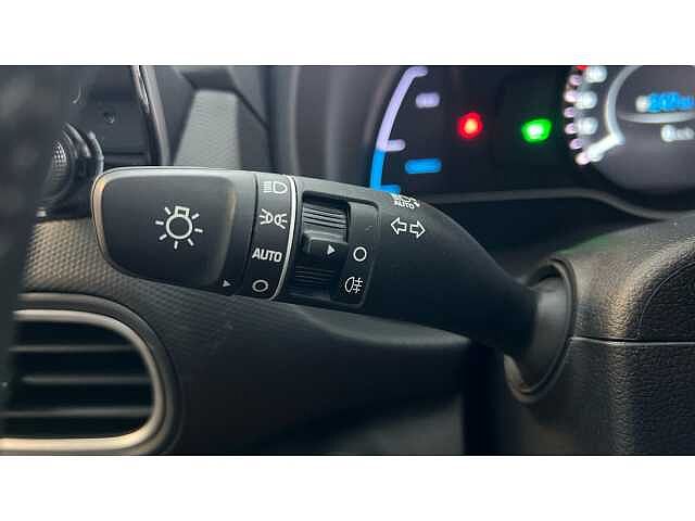 Hyundai KONA 150kW Premium SE 64kWh 5dr Auto WHITE