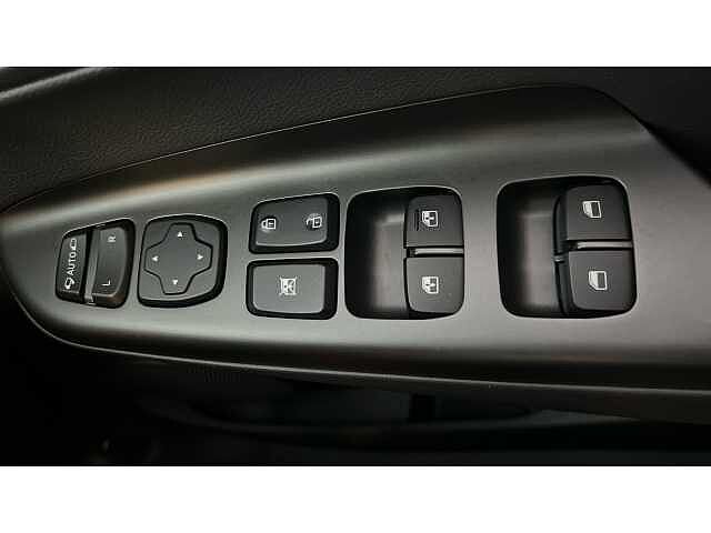 Hyundai KONA 150kW Premium SE 64kWh 5dr Auto WHITE