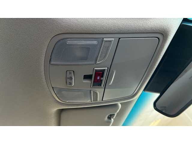 Hyundai KONA 150kW Premium SE 64kWh 5dr Auto WHITE