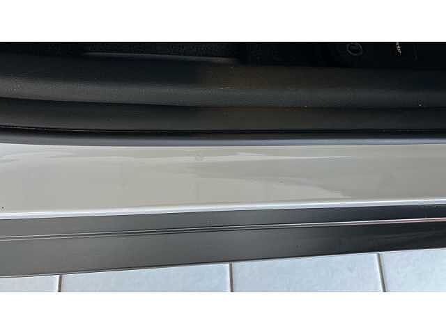 Hyundai KONA 150kW Premium SE 64kWh 5dr Auto WHITE