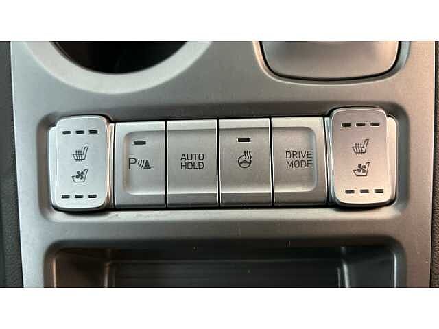 Hyundai KONA 150kW Premium SE 64kWh 5dr Auto WHITE