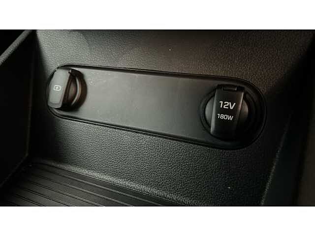 Hyundai KONA 150kW Premium SE 64kWh 5dr Auto WHITE