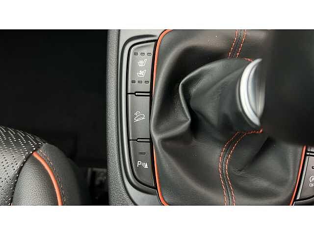 Hyundai KONA 1.0T GDi Blue Drive Premium SE 5dr ORANGE