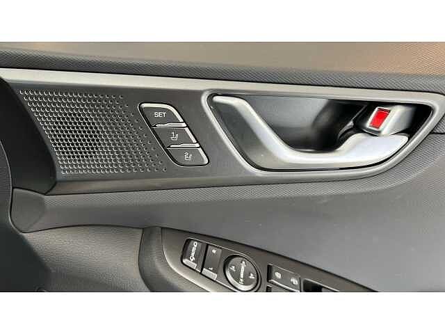 Hyundai Ioniq IONIQ 100kW Premium SE 38kWh 5dr Auto