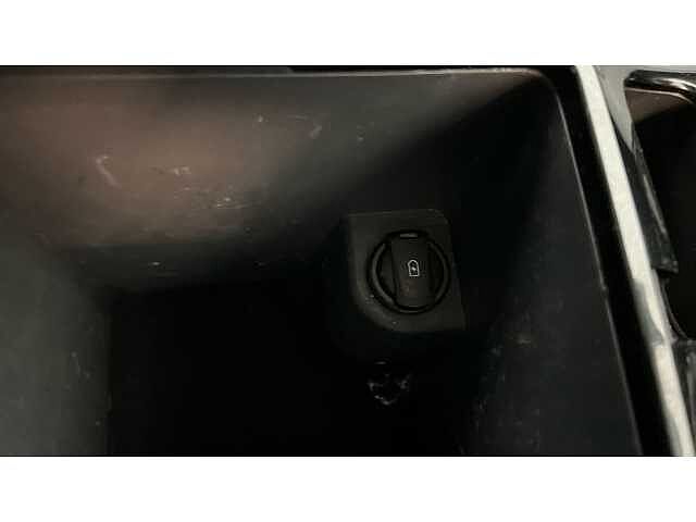 Hyundai Ioniq IONIQ 100kW Premium SE 38kWh 5dr Auto