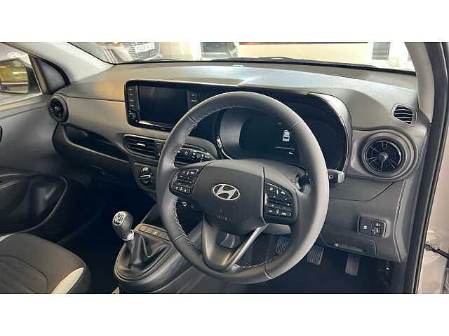Hyundai I10 i10 5Dr HAT 1.0 MPi 63ps Advance NAV Lumen Gray
