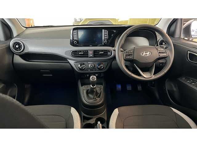 Hyundai I10 i10 5Dr HAT 1.0 MPi 63ps Advance NAV Lumen Gray