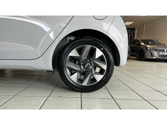 Hyundai I10 i10 5Dr HAT 1.0 MPi 63ps Advance NAV Lumen Gray