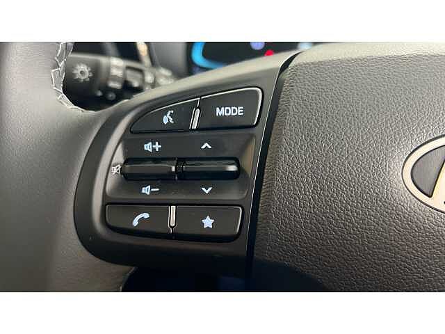 Hyundai I10 i10 5Dr HAT 1.0 MPi 63ps Advance NAV Lumen Gray