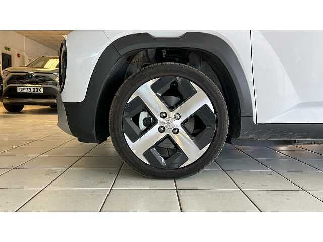 Hyundai INSTER 85kW 02 49kWh 5dr Auto White