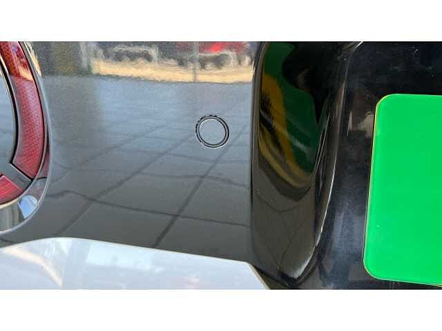 Hyundai INSTER 85kW 02 49kWh 5dr Auto White
