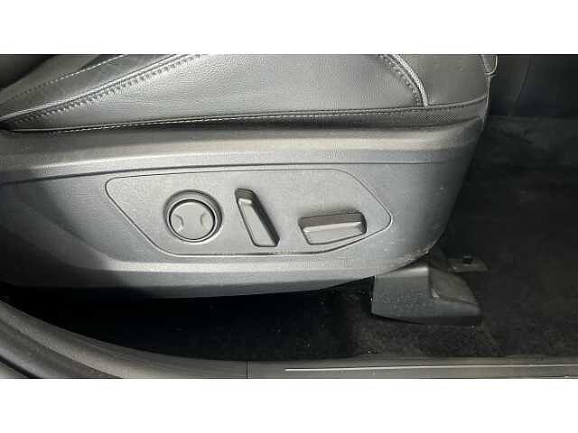 Hyundai TUCSON 1.6 TGDi Plug-in Hybrid Ultimate 5dr 4WD Auto Red