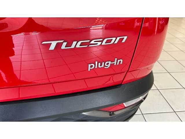 Hyundai TUCSON 1.6 TGDi Plug-in Hybrid Ultimate 5dr 4WD Auto Red