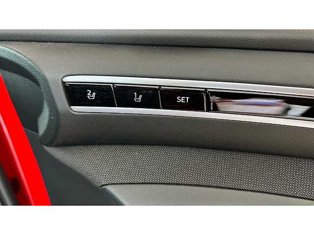 Hyundai TUCSON 1.6 TGDi Plug-in Hybrid Ultimate 5dr 4WD Auto Red
