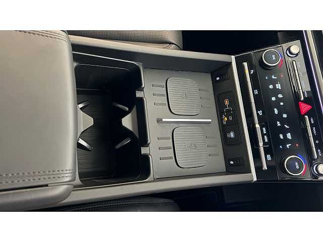 Hyundai SANTA FE 1.6 TGDi 239 Hybrid Ultimate 5dr Auto Black