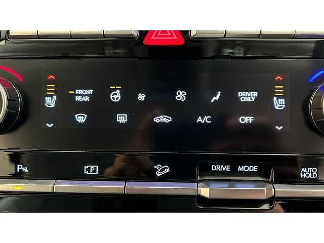 Hyundai SANTA FE 1.6 TGDi 239 Hybrid Ultimate 5dr Auto Black