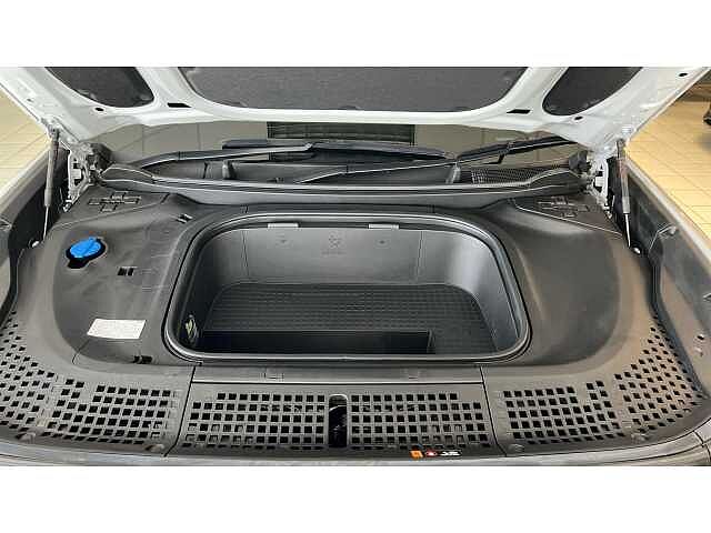 Hyundai IONIQ 9 226kW Ultimate 110kWh 5dr AWD Auto