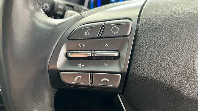 Hyundai IONIQ 100kW Premium 38kWh 5dr Auto Blue
