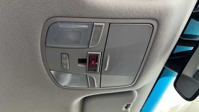 Hyundai IONIQ 100kW Premium 38kWh 5dr Auto Blue