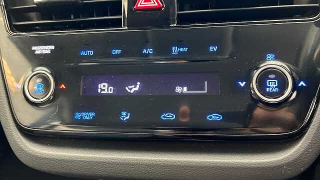 Hyundai IONIQ 100kW Premium 38kWh 5dr Auto Blue