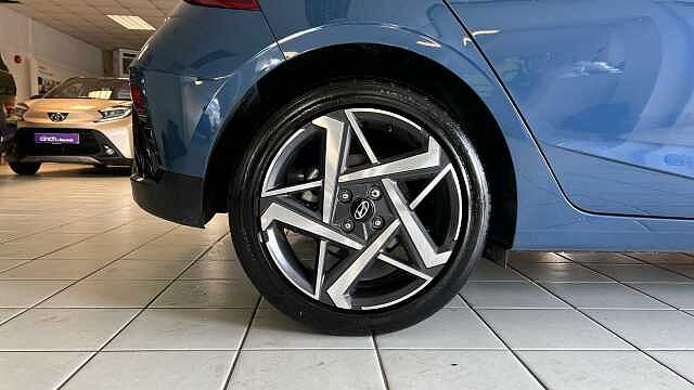 Hyundai I20 1.0T GDi 90 Tech Line 5dr DCT Vibrant Blue