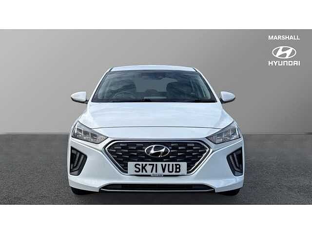 Hyundai IONIQ 1.6 GDi Hybrid Premium 5dr DCT White