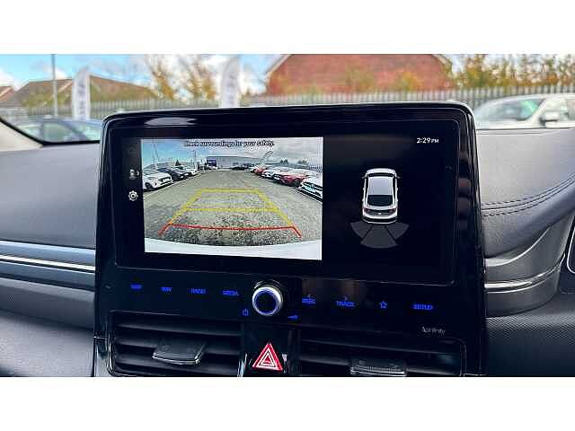 Hyundai IONIQ 1.6 GDi Hybrid Premium 5dr DCT White