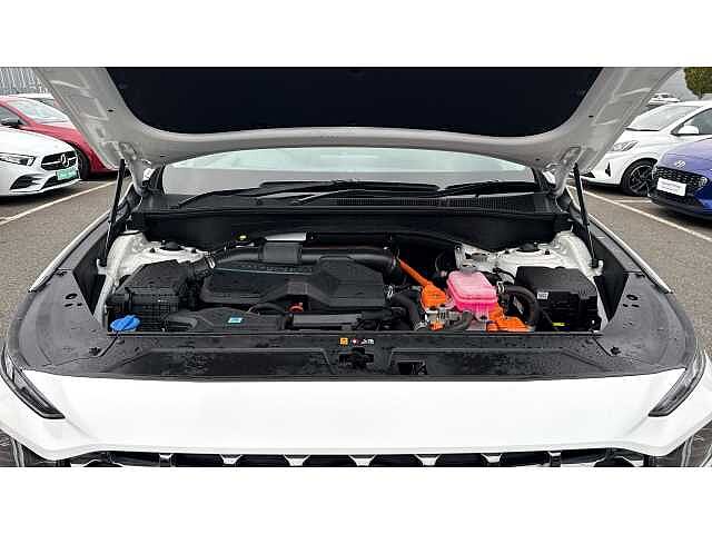 Hyundai SANTA FE 1.6 TGDi Hybrid Ultimate 5dr Auto WHITE