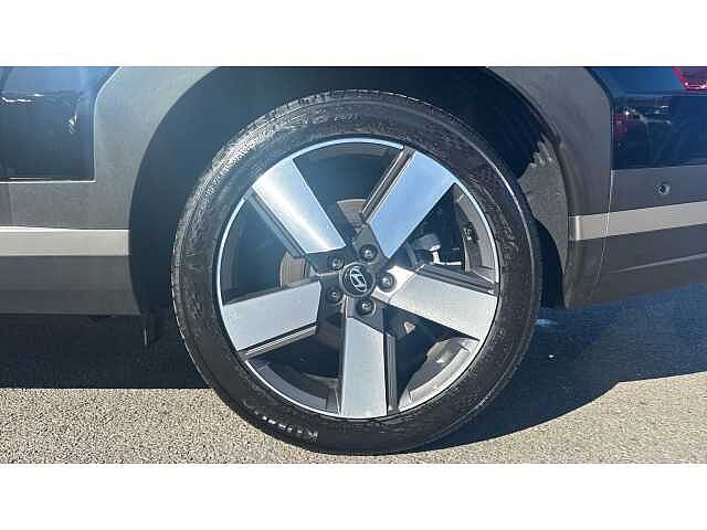 Hyundai SANTA FE SANTA FE 1.6 TGDi Plug-in Hybrid Ultimate 5dr 4WD Auto Black
