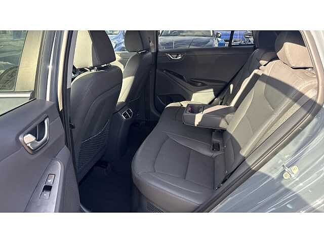 Hyundai Ioniq IONIQ 1.6 GDi Hybrid Premium SE 5dr DCT