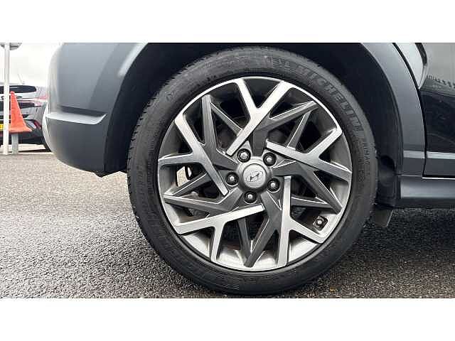 Hyundai KONA KONA 1.6 GDi Hybrid Premium 5dr DCT BLACK