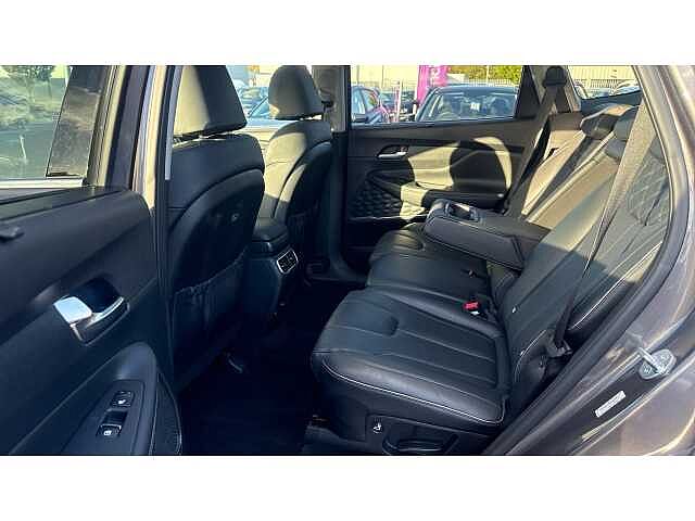Hyundai SANTA FE SANTA FE 1.6 TGDi Plug-in Hybrid Premium 5dr 4WD Auto Magnetic Force