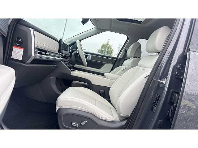 Hyundai SANTA FE SANTA FE 1.6 TGDi 239 Hybrid Ultimate 5dr 4WD Auto Ecotronic Grey