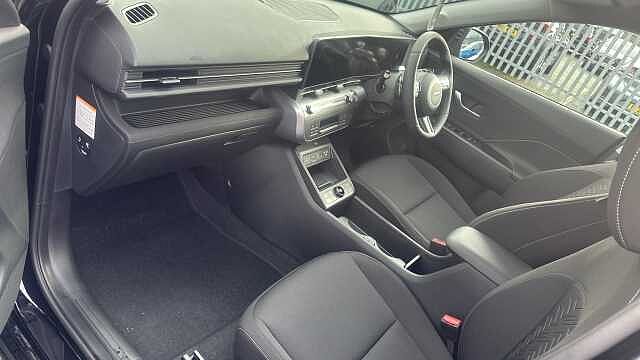 Hyundai KONA 5Dr HAT 65kWh Advance C/Pk AU Abyss Black