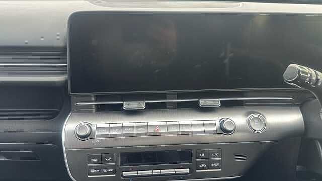 Hyundai KONA 5Dr HAT 65kWh Advance C/Pk AU Abyss Black