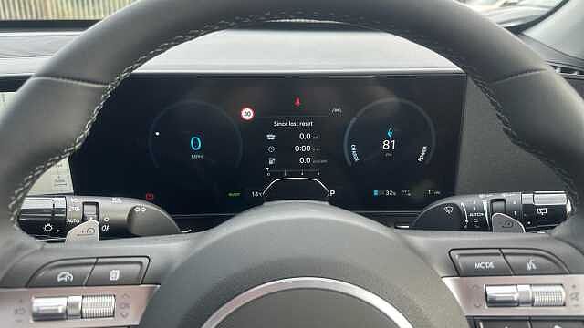 Hyundai KONA 5Dr HAT 65kWh Advance C/Pk AU Abyss Black